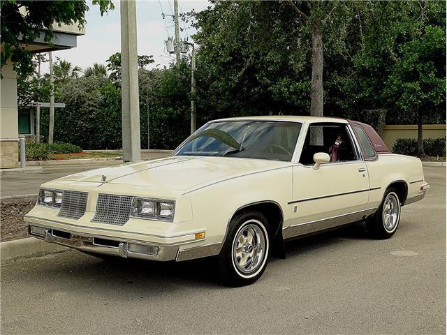 1985 Oldsmobile Cutlass VERY LOW MILES - photo 7