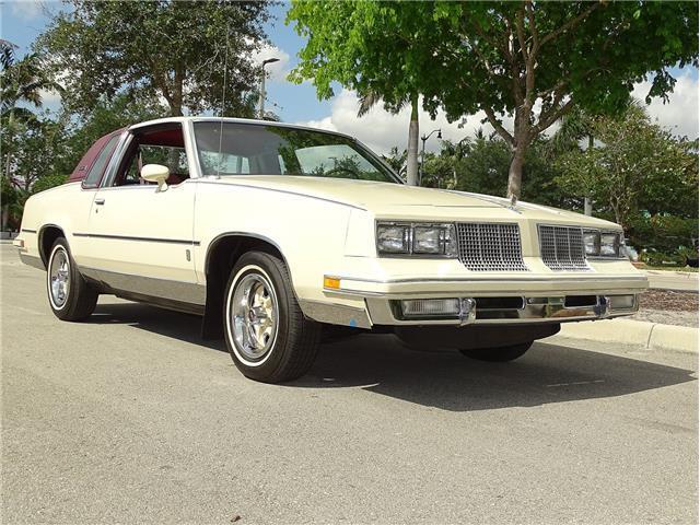 1985 Oldsmobile Cutlass VERY LOW MILES - photo 8