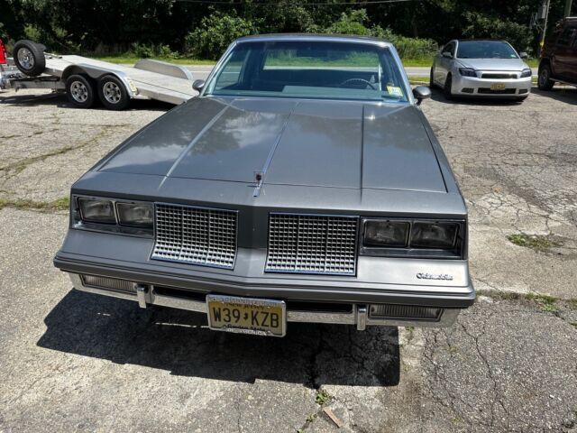 1985 Oldsmobile Cutlass BROUGHAM - photo 2