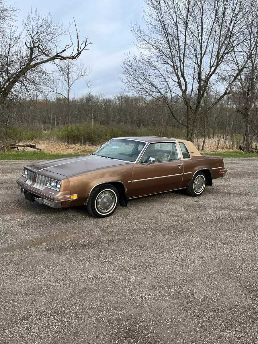 1985 Oldsmobile Cutlass Supreme *LOW MILES* *GREAT RESTORATION PROJECT*-T1310726 1985 Oldsmobile Cutlass Supreme *LOW MILES* *GREAT RESTORATION PROJECT*