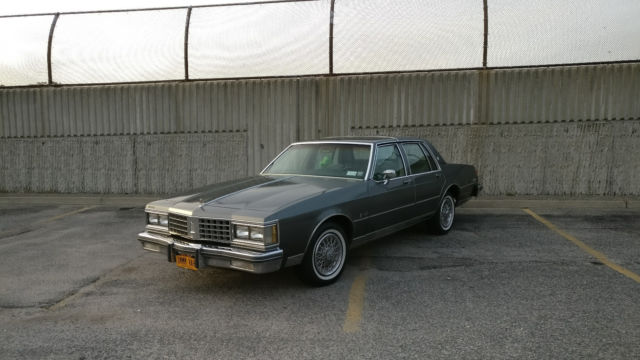 1985 Oldsmobile Delta 88 Royale Brougham 1985 Oldsmobile Eighty-Eight Royale Brougham