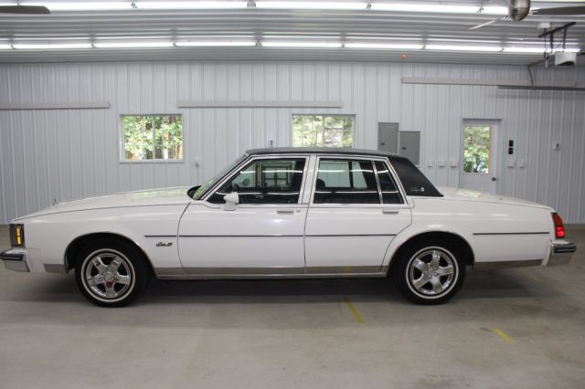 1985 Oldsmobile Delta 88 Royale Brougham 50000 mi. fantastic original condition 1985 Oldsmobile Eighty-Eight