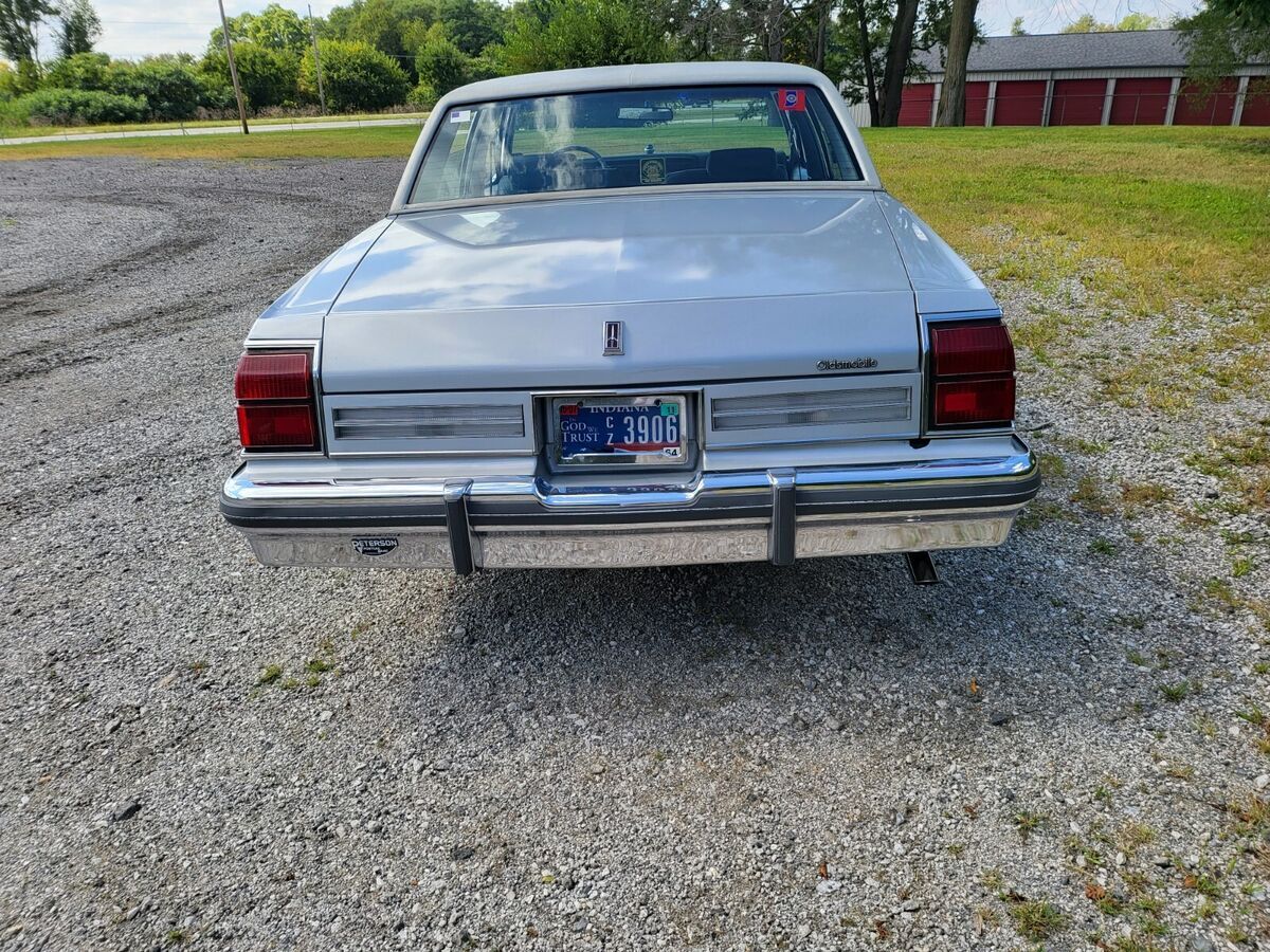 1985 Oldsmobile Eighty-Eight ROYALE BROUGHAM LS - photo 6
