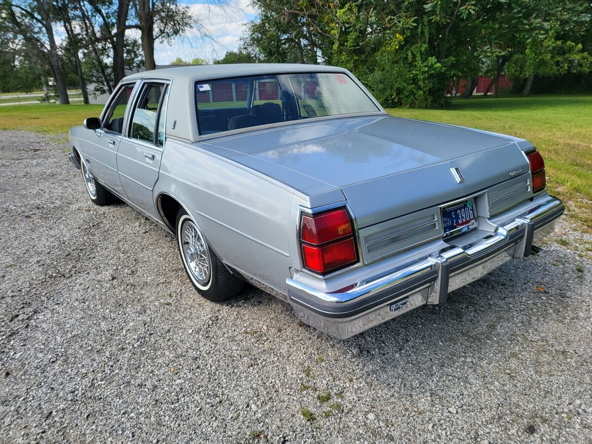 1985 Oldsmobile Eighty-Eight ROYALE BROUGHAM LS - photo 7