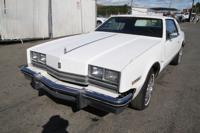 1985 Oldsmobile Toronado Brougham Automatic 8 Cylinder NO RESERVE 1985 Oldsmobile Toronado Brougham