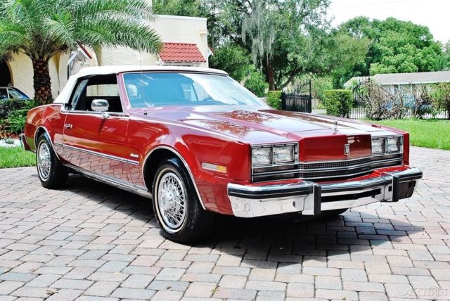 1985 Oldsmobile Toronado Brougham Convertible - photo 10