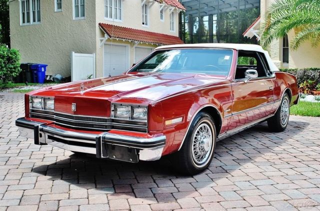 1985 Oldsmobile Toronado Brougham Convertible - photo 11