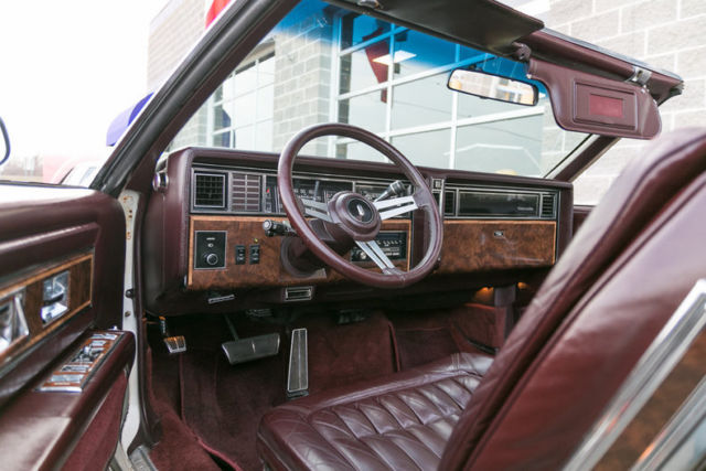 1985 Oldsmobile Toronado Brougham Coupe 2-Door - photo 13