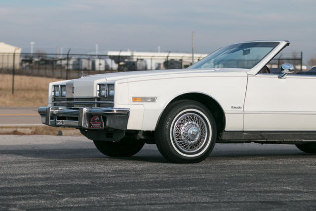 1985 Oldsmobile Toronado Brougham Coupe 2-Door - photo 4