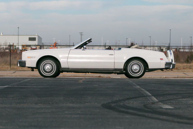 1985 Oldsmobile Toronado Brougham Coupe 2-Door - photo 5