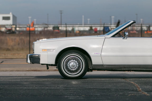 1985 Oldsmobile Toronado Brougham Coupe 2-Door - photo 6
