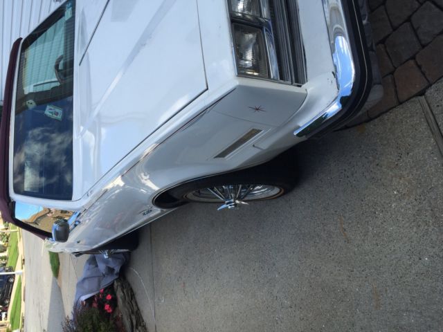 1985 Oldsmobile Toronado - photo 2