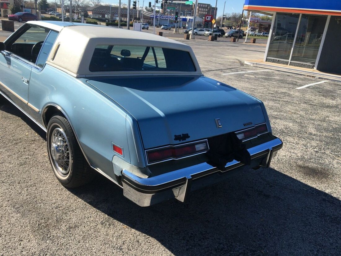 1985 Oldsmobile Toronado BROUGHAM - photo 4