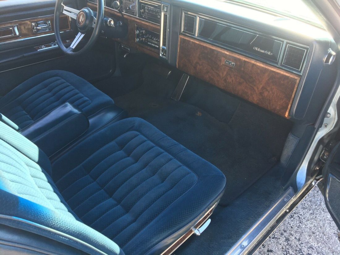 1985 Oldsmobile Toronado BROUGHAM - photo 9