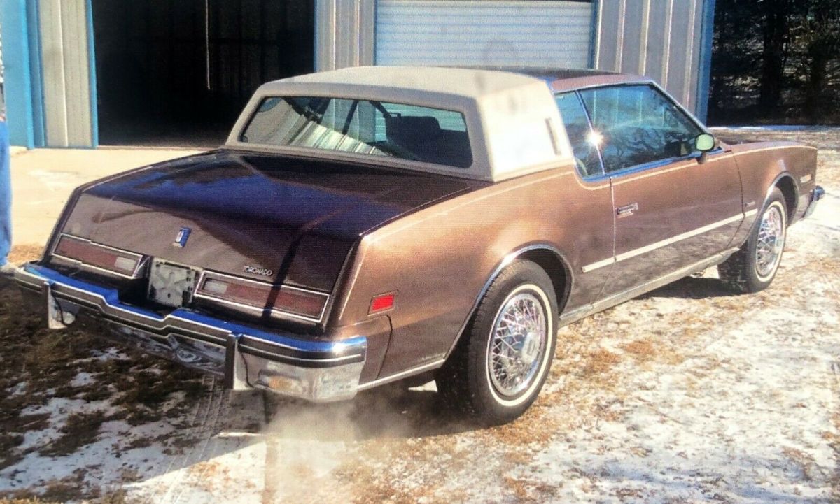 1985 Oldsmobile Toronado - photo 2