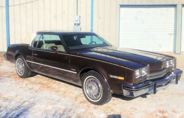 1985 Oldsmobile Toronado - photo 3