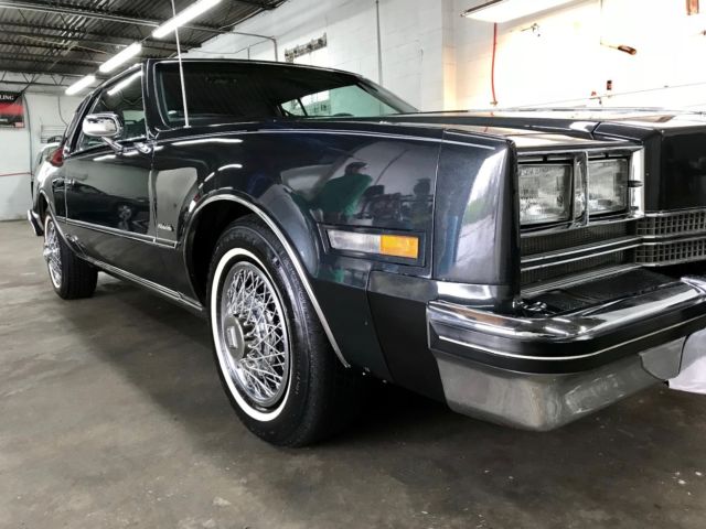 1985 Oldsmobile Toronado - photo 2