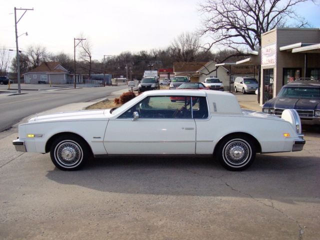 1985 Oldsmobile Toronado Brougham - photo 4