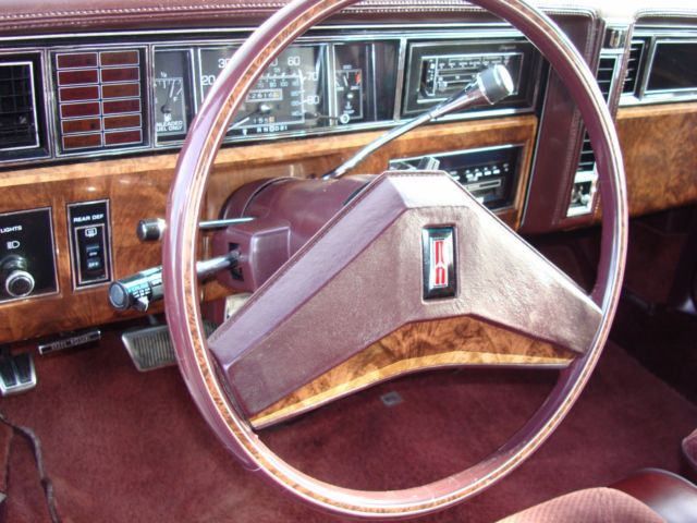 1985 Oldsmobile Toronado Brougham - photo 8