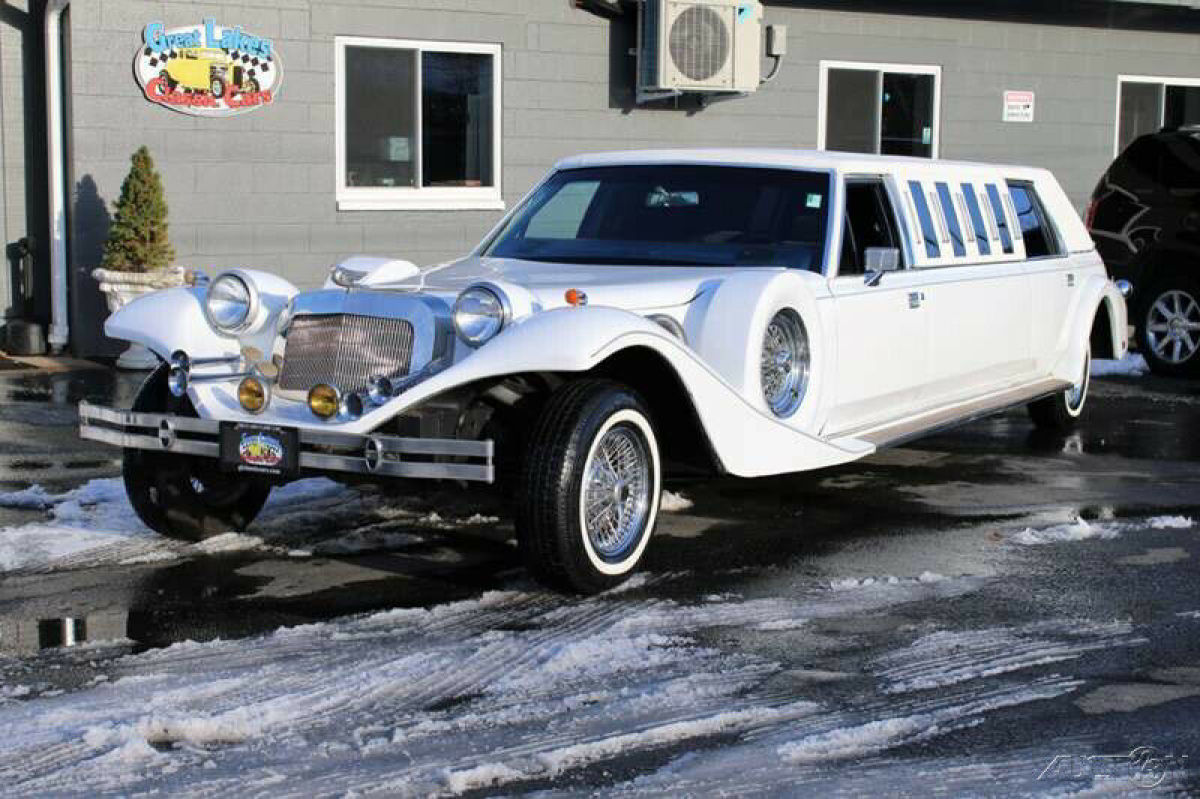 1985 Lincoln Town Car Excalibur Limo - photo 8