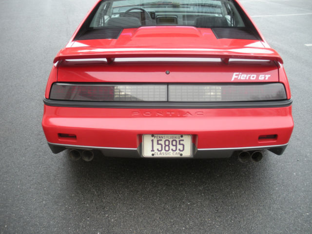 1985 Pontiac Fiero - photo 7