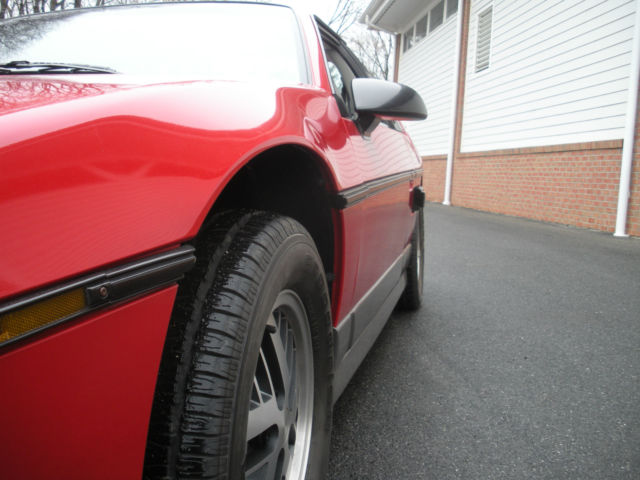 1985 Pontiac Fiero - photo 9