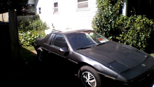 1985 pontiac fiero 1985 Pontiac Fiero coupe