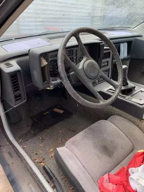 1985 Pontiac Fiero - photo 3