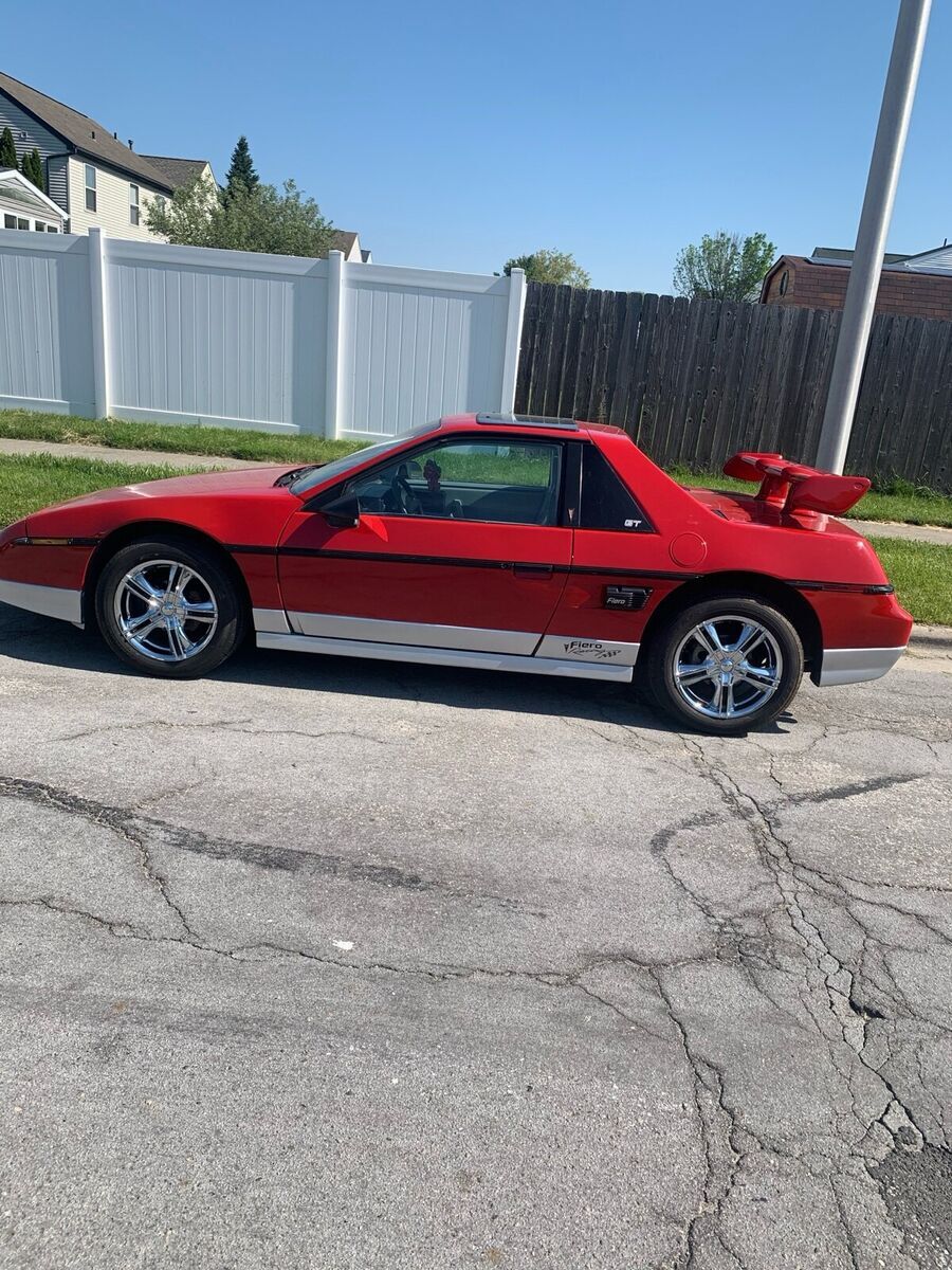 1985 Pontiac Fiero GT - photo 5