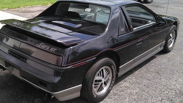 1985 Pontiac Fiero gt - photo 3