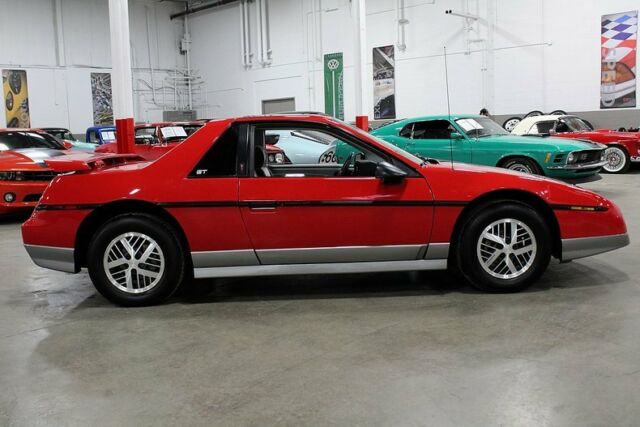 1985 Pontiac Fiero GT - photo 6