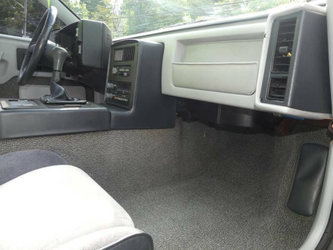 1985 Pontiac Fiero GT 2dr Coupe - photo 12