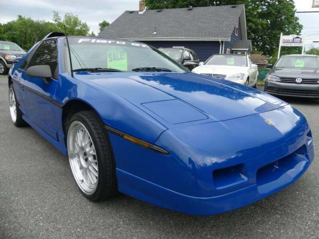 1985 Pontiac Fiero GT 2dr Coupe - photo 3