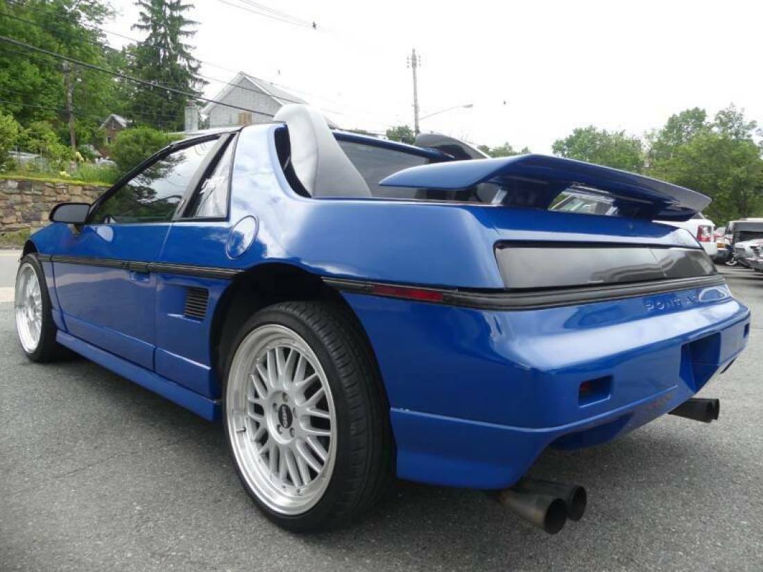 1985 Pontiac Fiero GT 2dr Coupe - photo 6