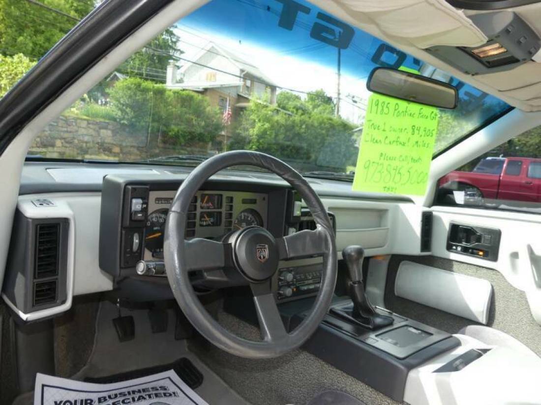 1985 Pontiac Fiero GT 2dr Coupe - photo 7