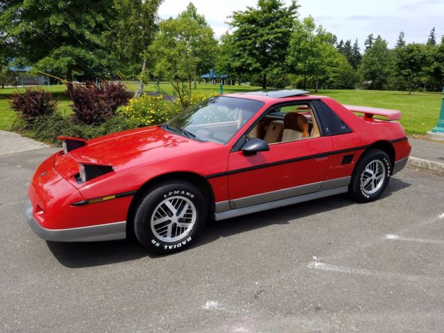 1985 Pontiac Fiero GT - photo 2