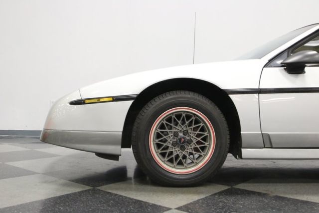 1985 Pontiac Fiero GT - photo 12