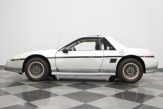 1985 Pontiac Fiero GT - photo 3