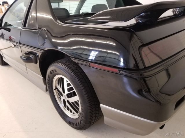 1985 Pontiac Fiero GT 4spd - photo 10