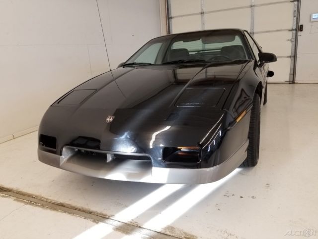 1985 Pontiac Fiero GT 4spd - photo 3