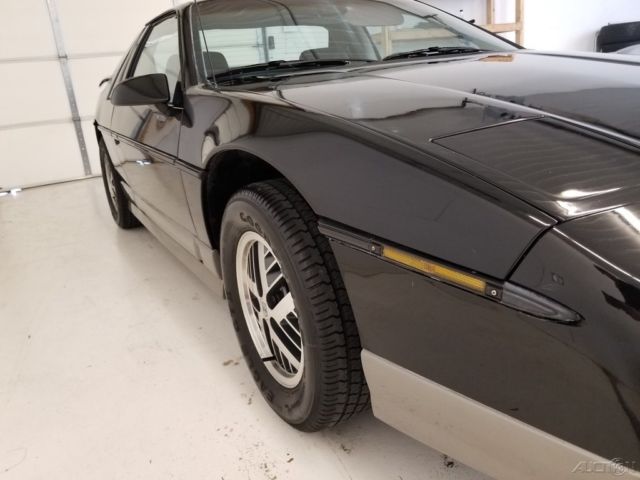 1985 Pontiac Fiero GT 4spd - photo 5