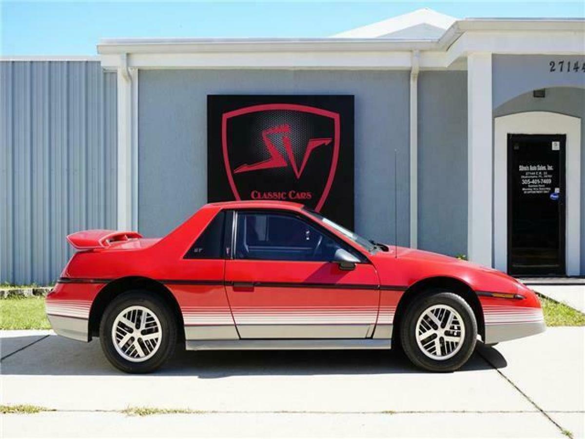 1985 Pontiac Fiero GT - photo 3