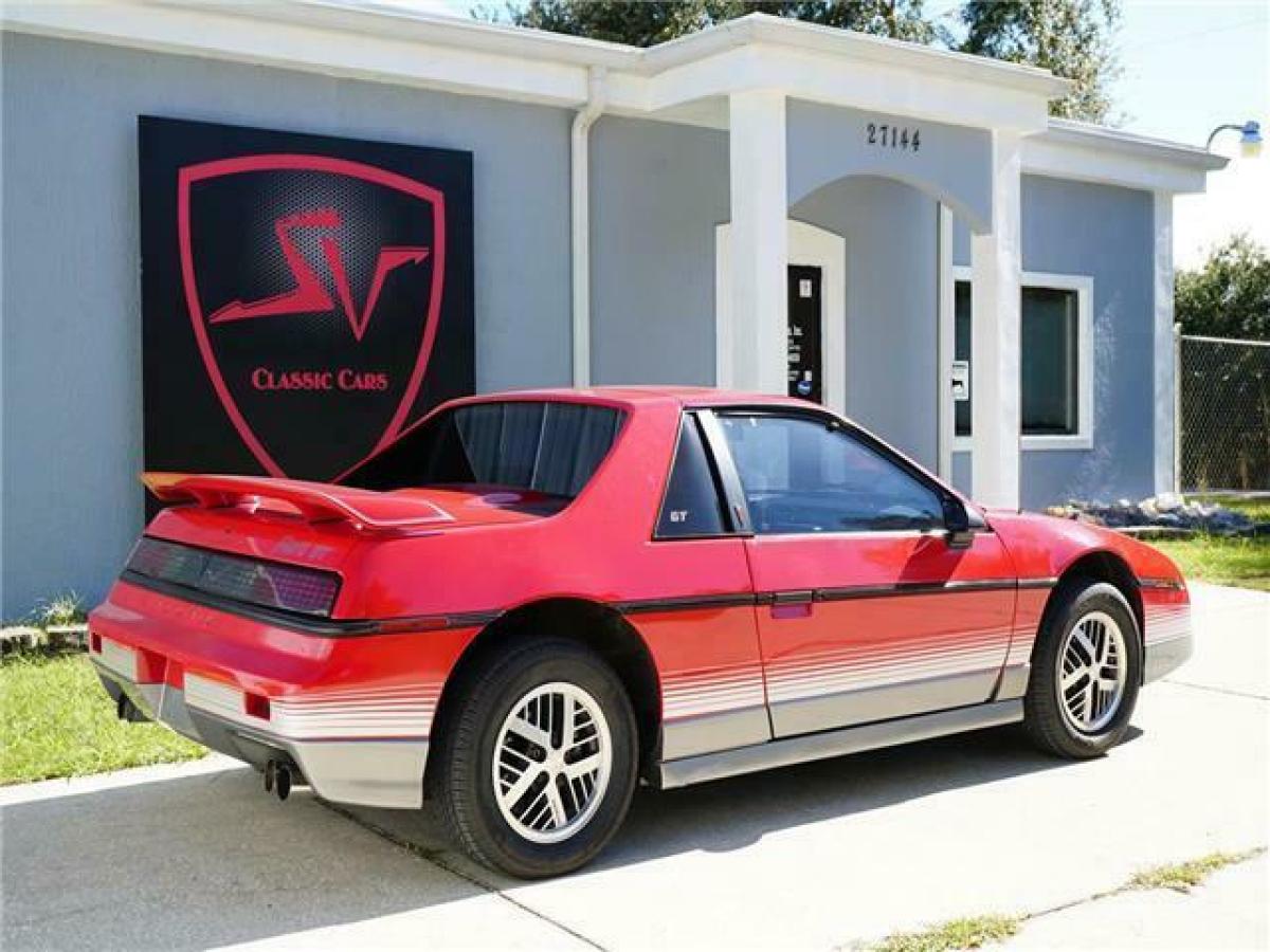 1985 Pontiac Fiero GT - photo 4