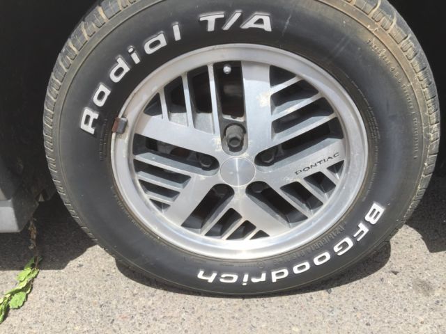 1985 Pontiac Fiero GT V6 - photo 3