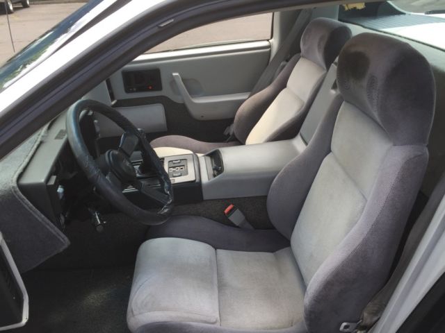 1985 Pontiac Fiero GT V6 - photo 6