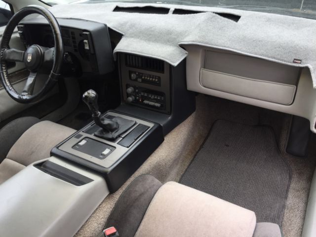 1985 Pontiac Fiero GT Coupe V6 Manual NO RESERVE - photo 10
