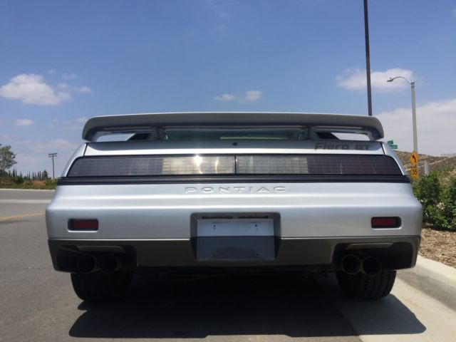 1985 Pontiac Fiero GT Coupe V6 Manual NO RESERVE - photo 6