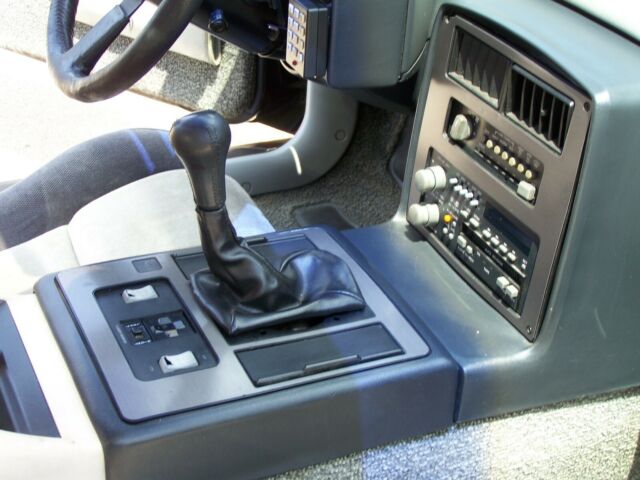 1985 Pontiac Fiero GT - photo 13