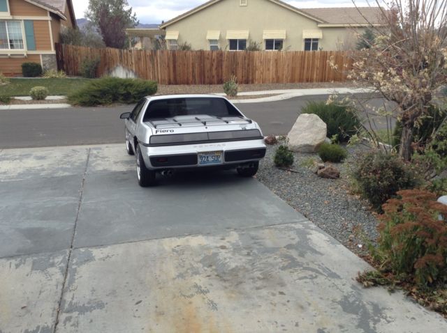 1985 Pontiac Fiero Lx - photo 5