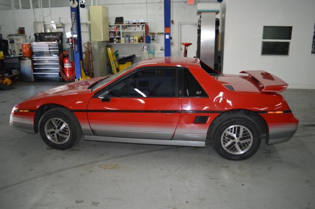 1985 Pontiac Fiero WHAT A FIND!!! SUCH A GREAT CAR, MUST HAVE!!! - photo 5